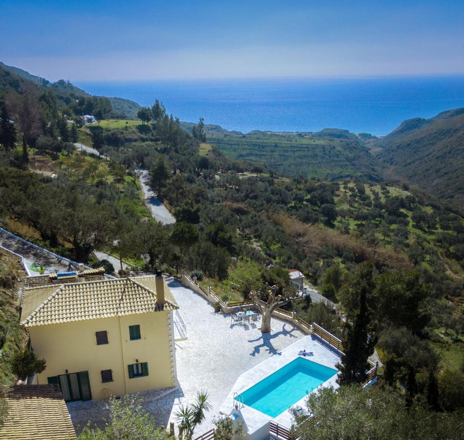 Villa Kanalos - Private Pool & Stunning Views, By Zantewize Kalamaki  Luaran gambar