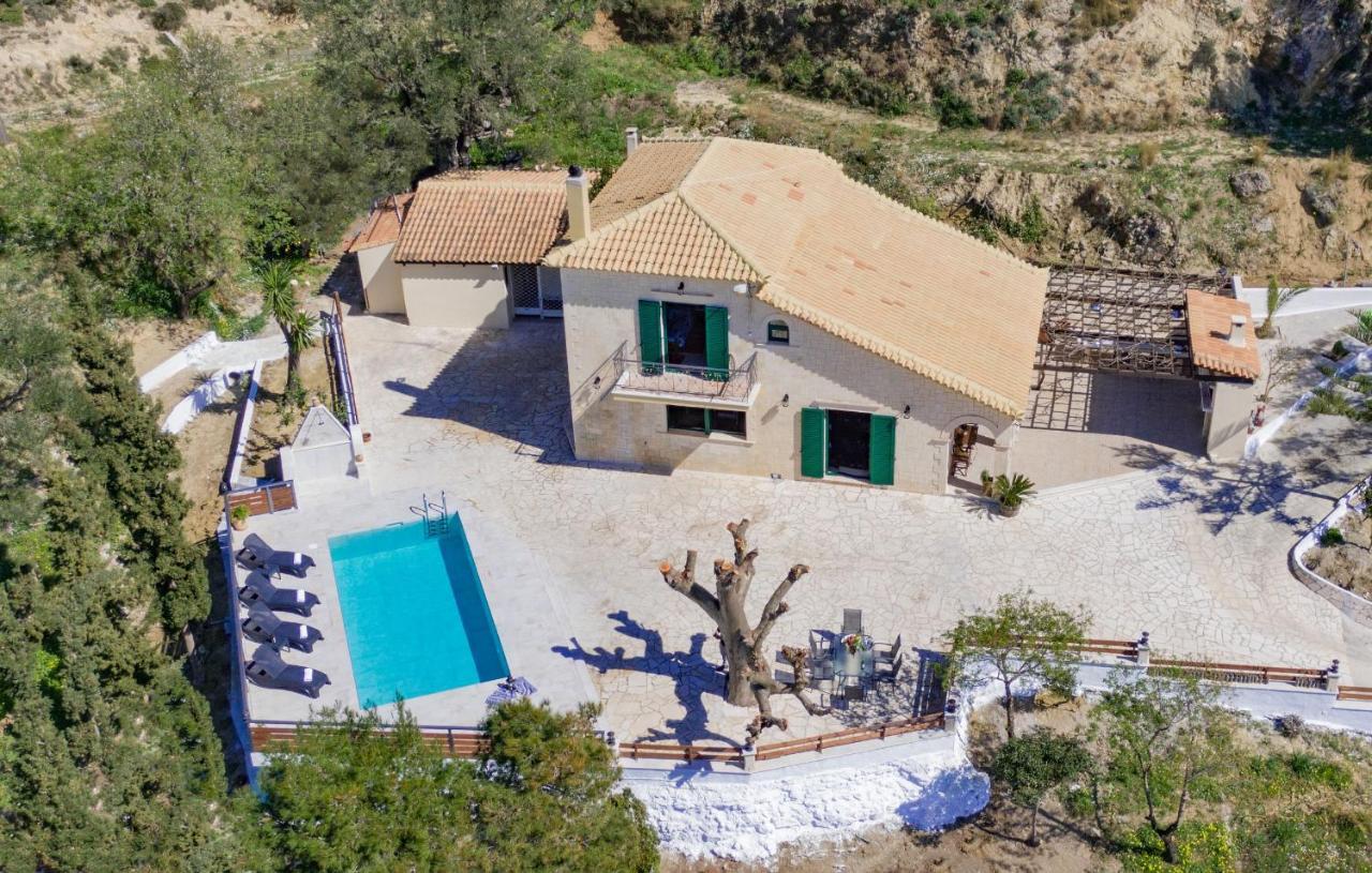 Villa Kanalos - Private Pool & Stunning Views, By Zantewize Kalamaki  Luaran gambar